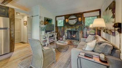 Scenic Solitude by Escape to Blue Ridge - image 3