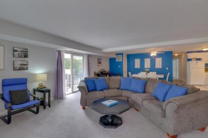 Blue Heaven - image 15