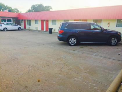 Rock City Motel - image 14