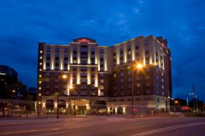 Hilton Garden Inn Minneapolis Downtown - image 2