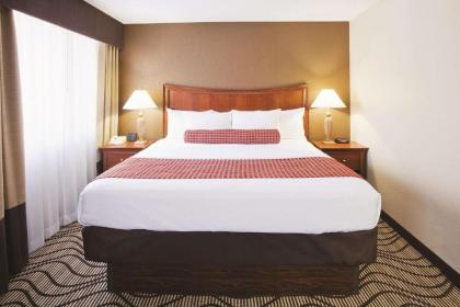 La Quinta by Wyndham Minneapolis-Minnetonka - image 2