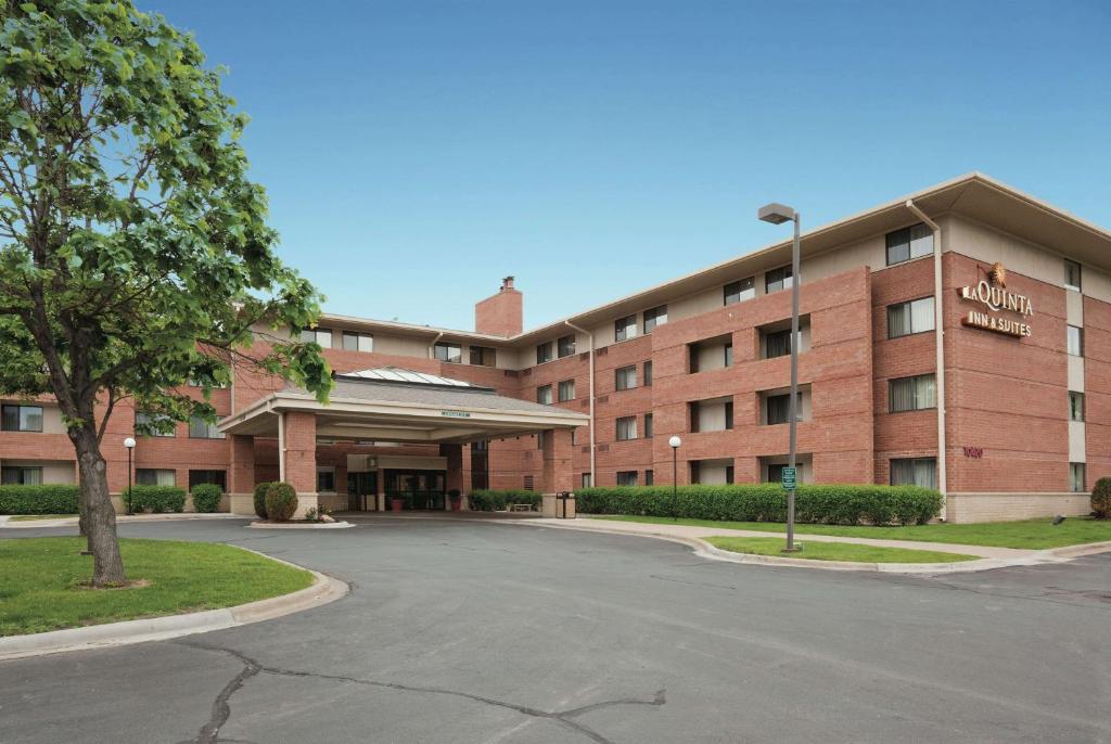 La Quinta by Wyndham Minneapolis-Minnetonka - image 4