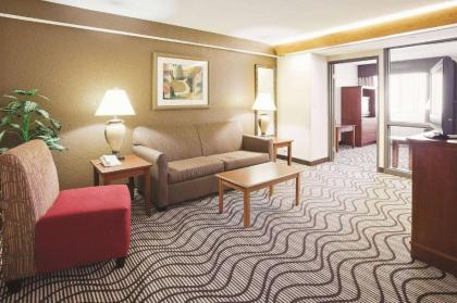 La Quinta by Wyndham Minneapolis-Minnetonka - image 5