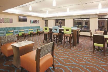 La Quinta by Wyndham Minneapolis-Minnetonka - image 8
