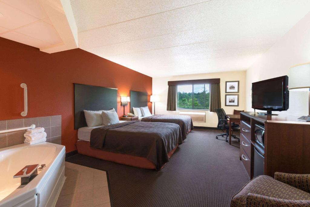 AmericInn by Wyndham Minocqua - image 6