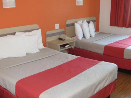 Motel 6-Minonk IL - image 10