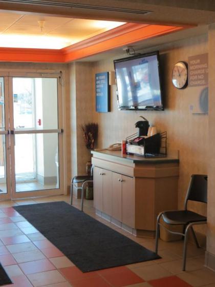 Motel 6-Minonk IL - image 12