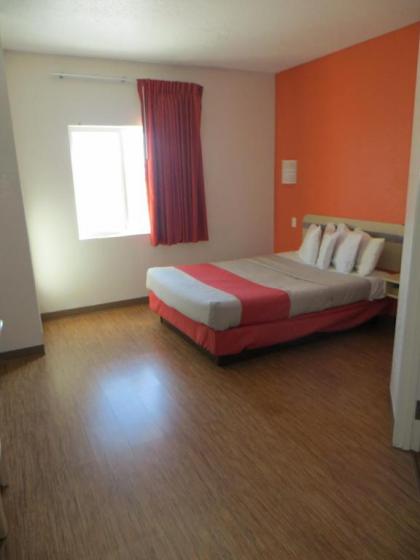 Motel 6-Minonk IL - image 5