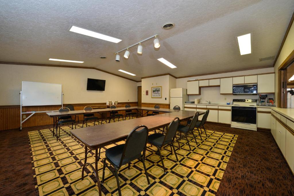 Motel 6 Minot ND - image 5