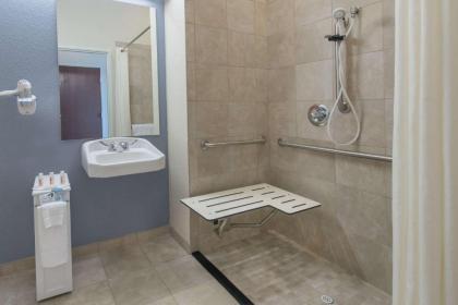 Days Inn by Wyndham Minot - image 7