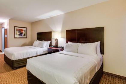 Clarion Hotel Convention Center - image 12