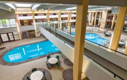 Grand Hotel - image 11