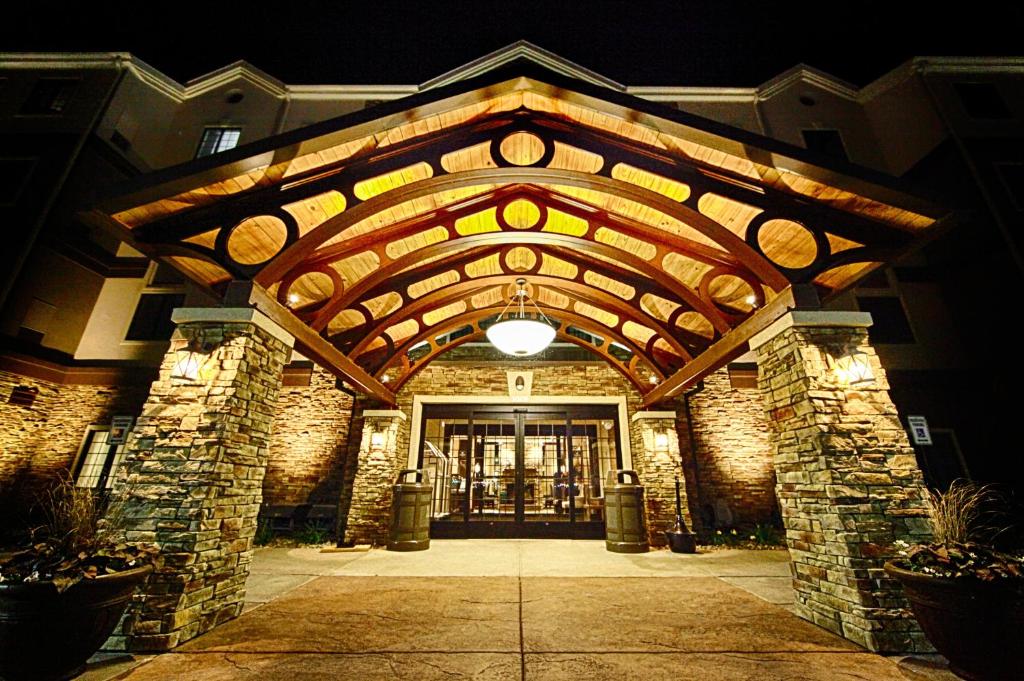 Staybridge Suites Minot an IHG Hotel - main image
