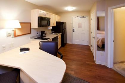 Candlewood Suites Minot an IHG Hotel - image 12