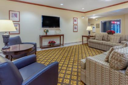 Candlewood Suites Minot an IHG Hotel - image 13