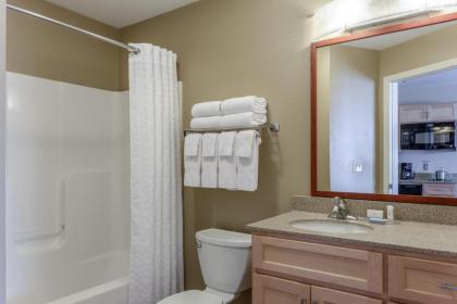 Candlewood Suites Minot an IHG Hotel - image 2