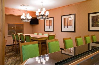 Hawthorn Suites by Wyndham Minot - image 10
