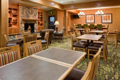 Hawthorn Suites by Wyndham Minot - image 3