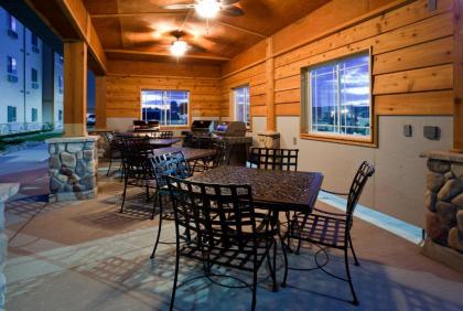 Hawthorn Suites by Wyndham Minot - image 8