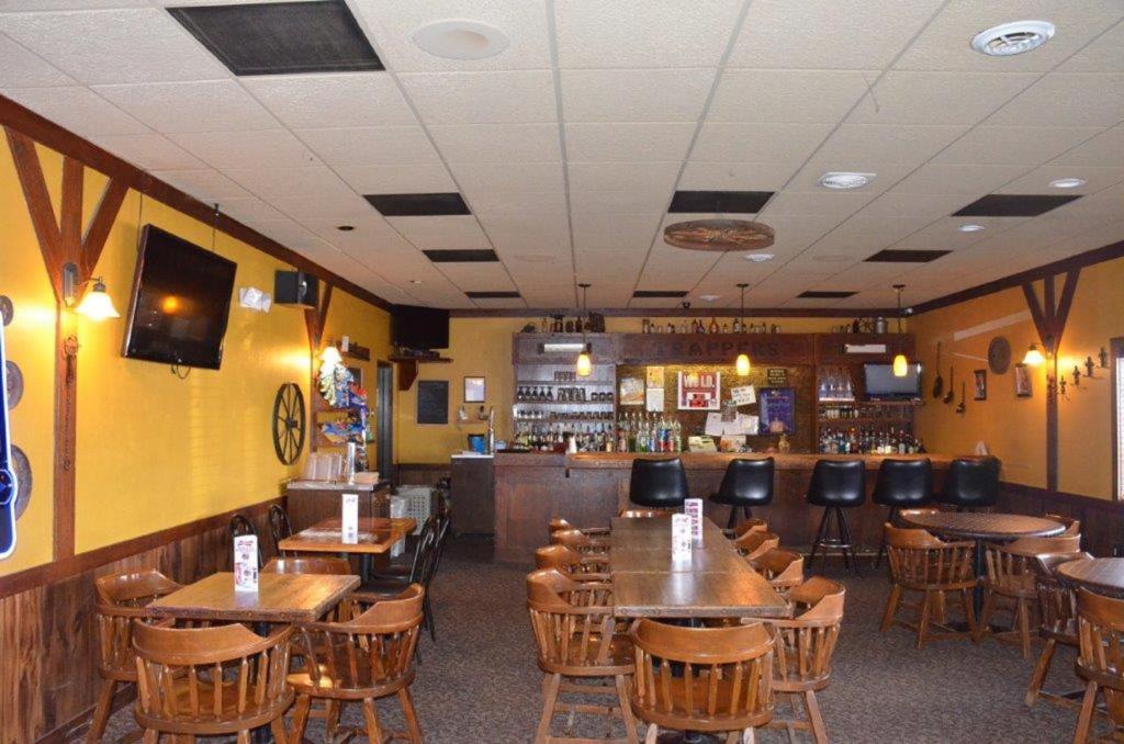 Dakota Inn - image 7