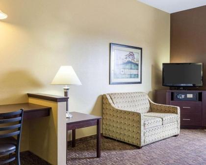 MainStay Suites Minot - image 13