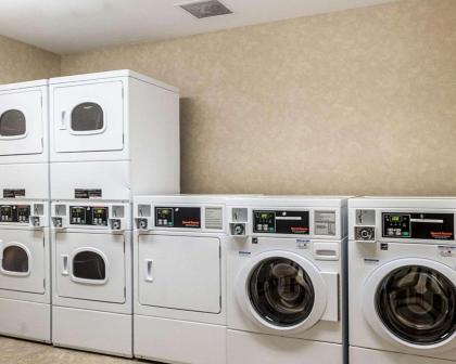 MainStay Suites Minot - image 7