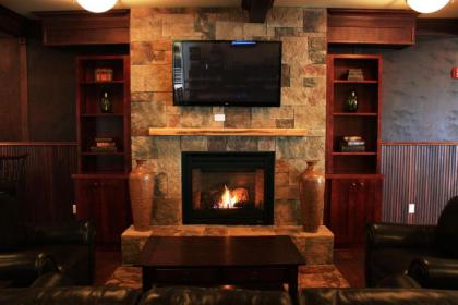 Noble Inn Minot - image 12