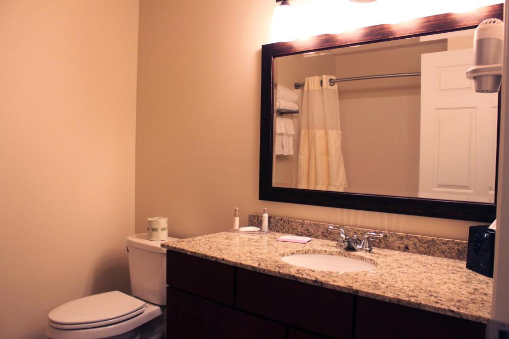 Noble Inn Minot - image 6