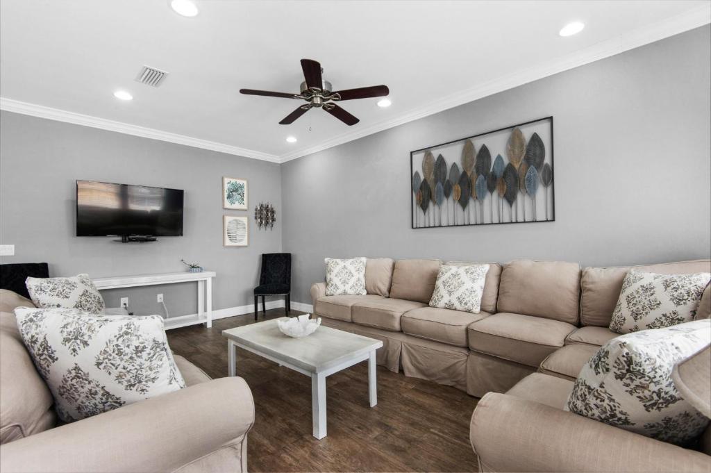 Sungria - 53 Sundance Ct - 6BR 6.5BA - (20) - image 5