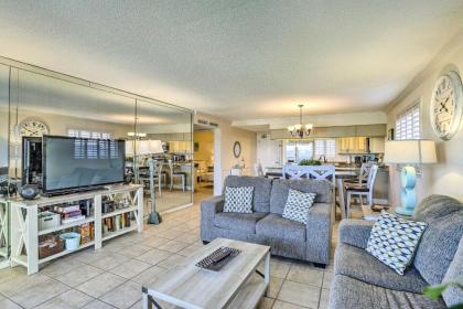 Renovated Kid-Friendly Condo-Beachfront and Poolside - image 5