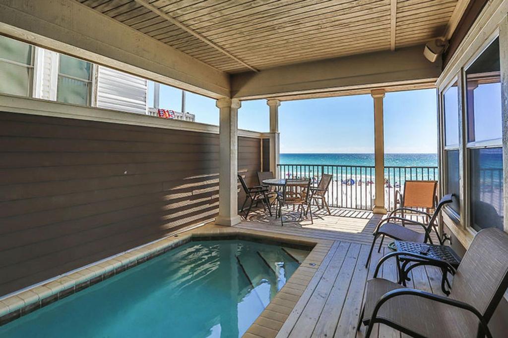 Las Olas by Five Star Properties - main image