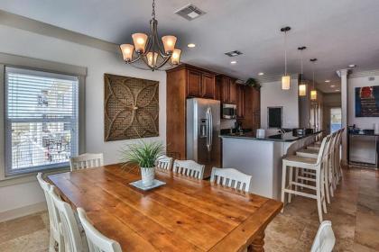 Las Olas by Five Star Properties - image 5