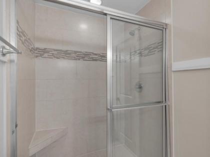 Quiet Surf Townhomes II #3 - image 18
