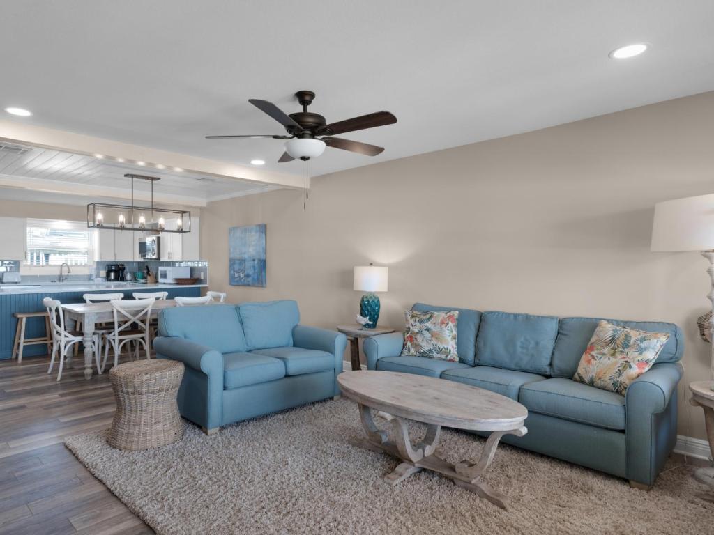 Quiet Surf Townhomes II #3 - image 5