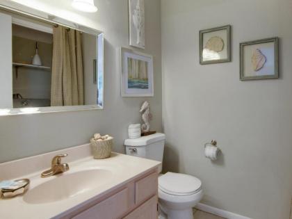 Quiet Surf Townhomes II #2 - image 11