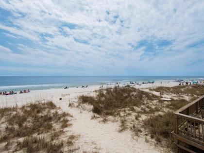 Quiet Surf Townhomes II #2 - image 13