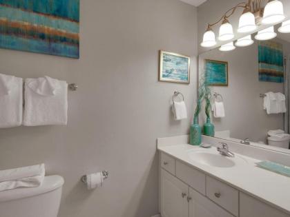 Quiet Surf Townhomes II #2 - image 18