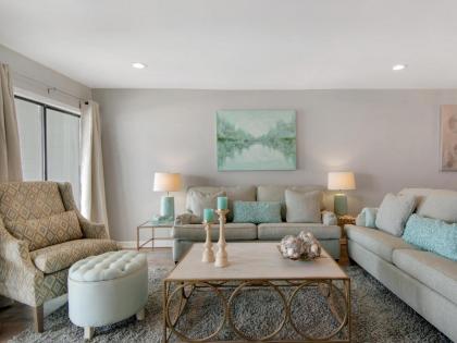 Quiet Surf Townhomes II #2 - image 4