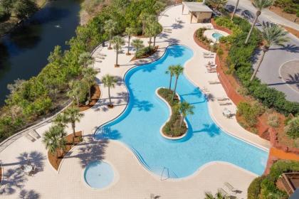 Top-Floor Resort Condo condo - image 2