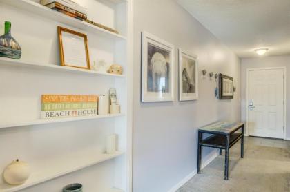 7 E Two Bedroom Condo - image 11