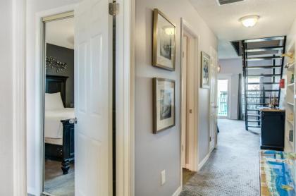 7 E Two Bedroom Condo - image 13