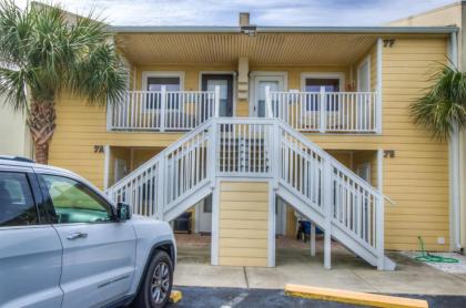 7 E Two Bedroom Condo - image 2