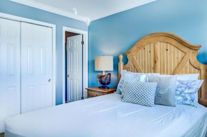 4 A Three Bedroom Townhome - image 11