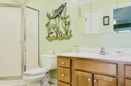4 A Three Bedroom Townhome - image 13