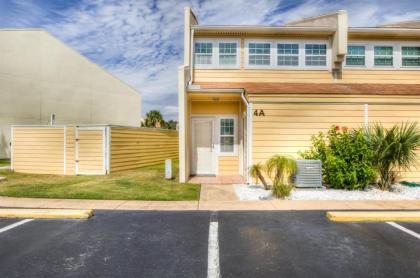 4 A Three Bedroom Townhome - image 2