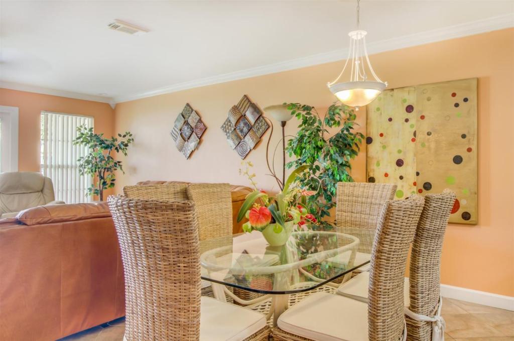 4 A Three Bedroom Townhome - image 4