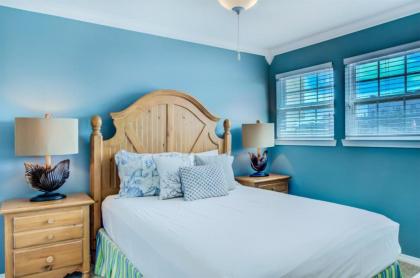 4 A Three Bedroom Townhome - image 9