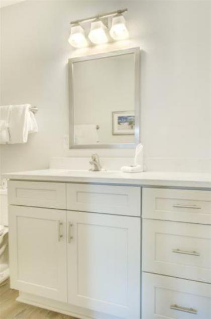 5 C Three Bedroom Townhome - image 12