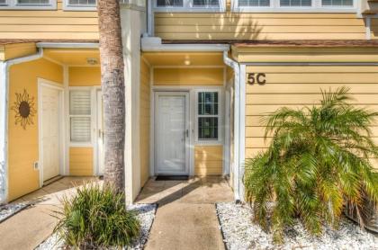 5 C Three Bedroom Townhome - image 6