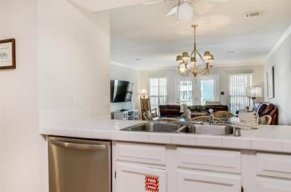 5 C Three Bedroom Townhome - image 7